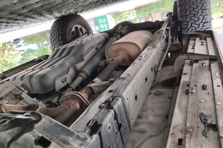 Used Toyota FJ Cruiser 2011 4.0L Chassis Front Right