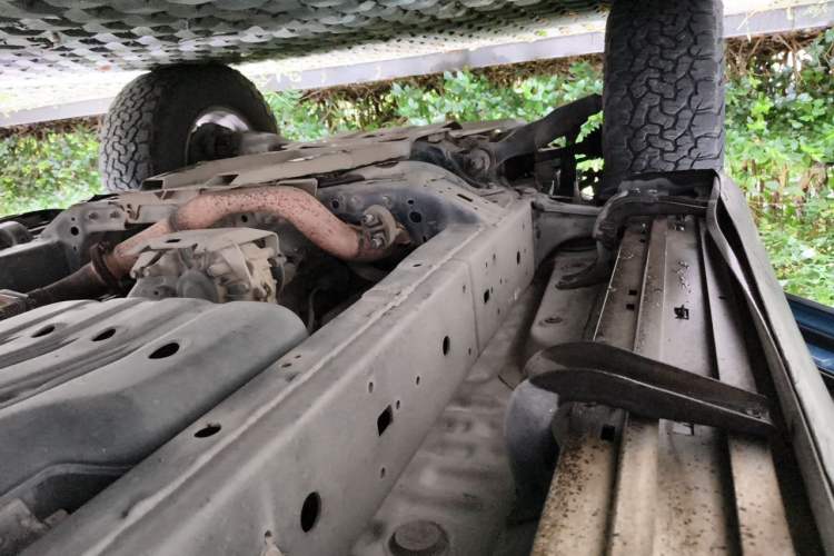 Used Toyota FJ Cruiser 2011 4.0L Chassis Rear Left