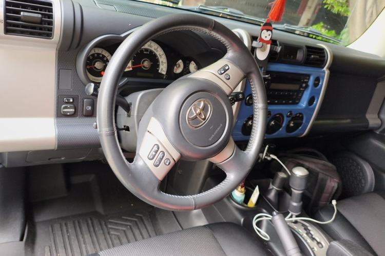 Used Toyota FJ Cruiser 2011 4.0L Steering Wheel