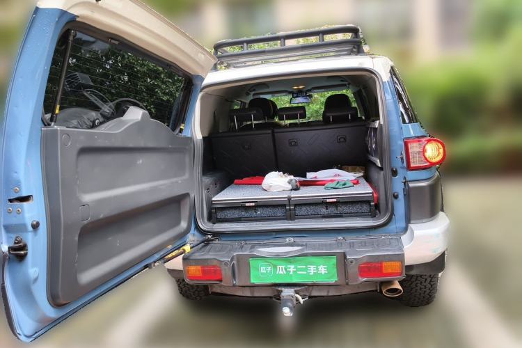 Used Toyota FJ Cruiser 2011 4.0L Trunk
