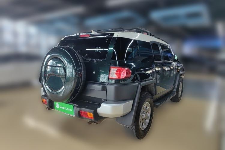Used Toyota FJ Cruiser 2011 4.0L Rear Right 45 Deg