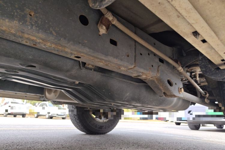 Used Toyota FJ Cruiser 2011 4.0L Chassis Rear Left