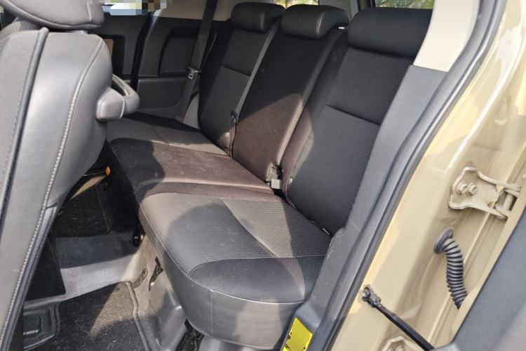 Used Toyota FJ Cruiser 2011 4.0L Left Rear Seat