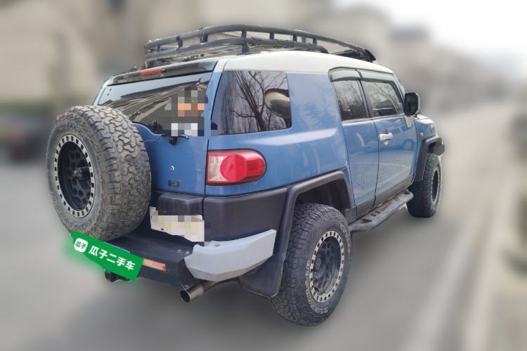 Used Toyota FJ Cruiser 2011 4.0L Rear Right 45 Deg