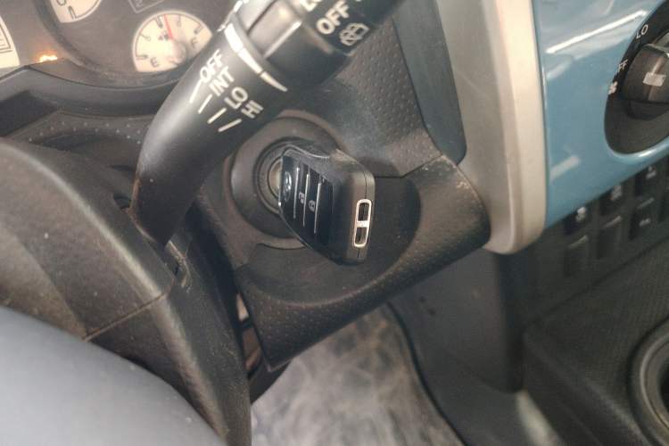 Used Toyota FJ Cruiser 2011 4.0L Vehicle Key