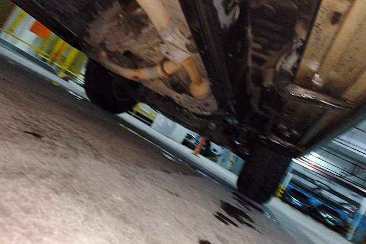 Used Toyota FJ Cruiser 2013 4.0L Chassis Rear Right