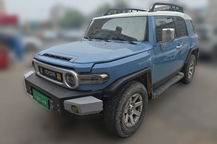 Used Toyota FJ Cruiser 2013 4.0L Guazi used car, China used car export, Used car for sale, Used Toyota cars, Cheapest cars for sale