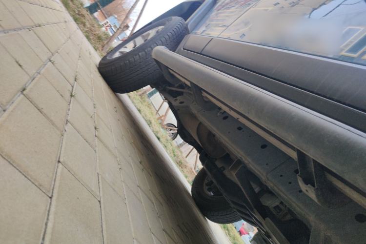 Used Toyota FJ Cruiser 2013 4.0L Chassis Front Right