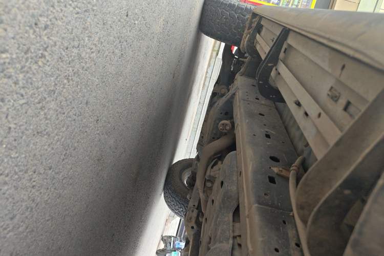 Used Toyota FJ Cruiser 2013 4.0L Chassis Rear Left