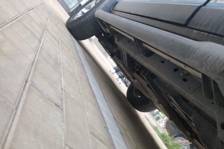 Used Toyota FJ Cruiser 2013 4.0L Chassis Rear Left
