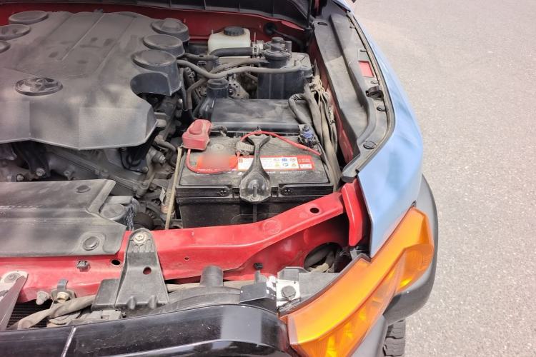 Used Toyota FJ Cruiser 2013 4.0L Engine Bay Left