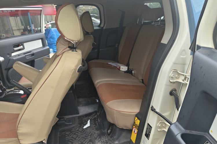 Used Toyota FJ Cruiser 2013 4.0L Left Rear Seat