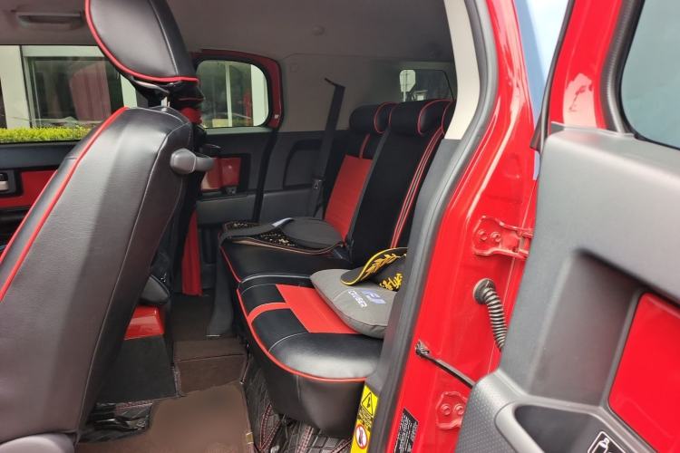 Used Toyota FJ Cruiser 2013 4.0L Left Rear Seat