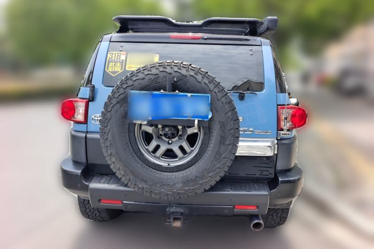 Used Toyota FJ Cruiser 2013 4.0L Rear
