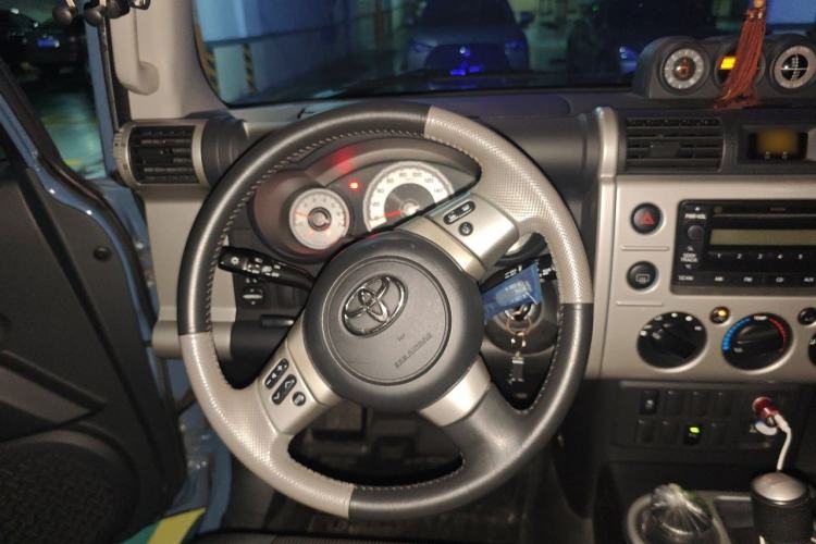 Used Toyota FJ Cruiser 2013 4.0L Steering Wheel