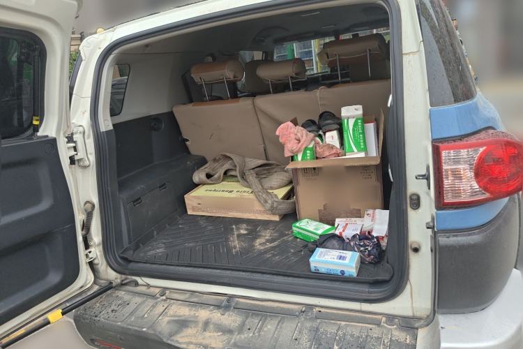 Used Toyota FJ Cruiser 2013 4.0L Trunk