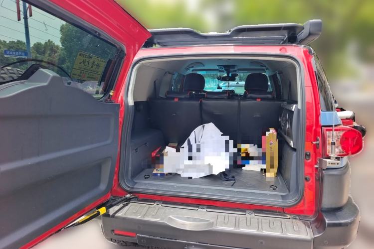 Used Toyota FJ Cruiser 2013 4.0L Trunk
