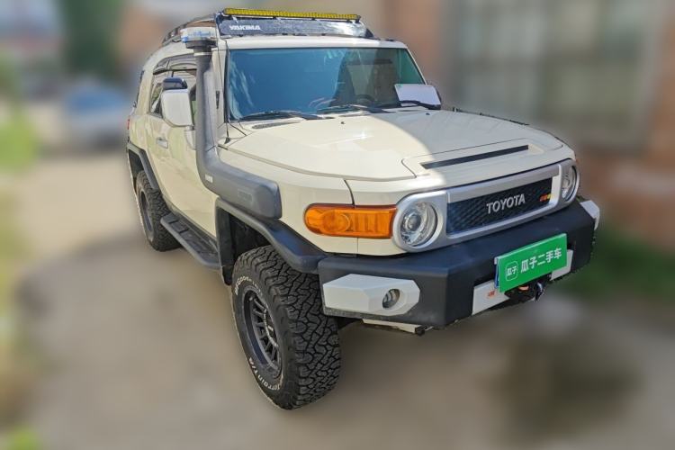 Used Toyota FJ Cruiser 2013 4.0L Front Right 45 Deg