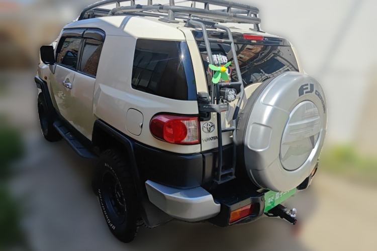 Used Toyota FJ Cruiser 2013 4.0L Rear Left 45 Deg