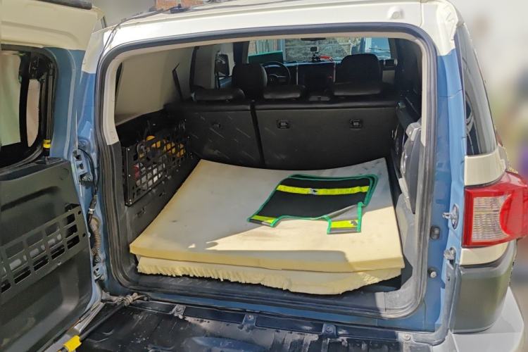 Used Toyota FJ Cruiser 2013 4.0L Trunk