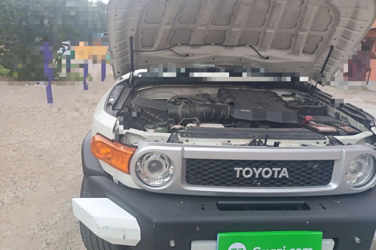 Used Toyota FJ Cruiser 2013 4.0L Engine Bay Right