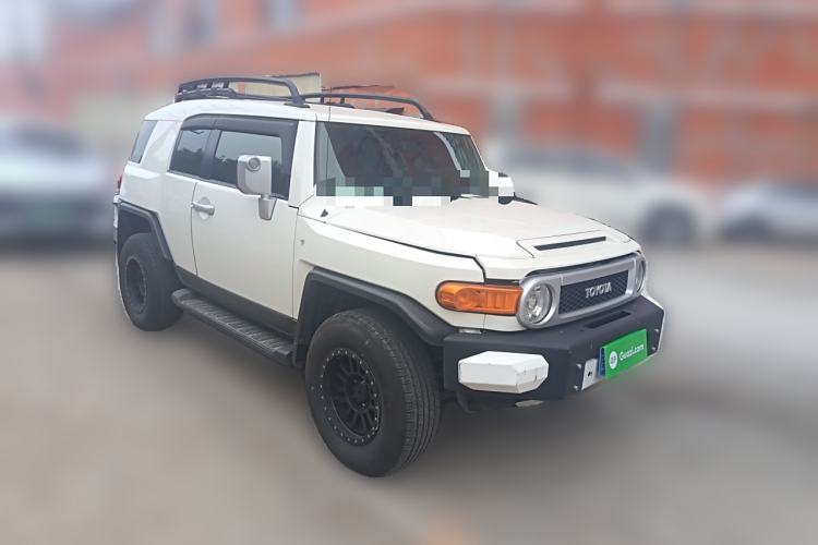 Used Toyota FJ Cruiser 2013 4.0L Front Right 45 Deg