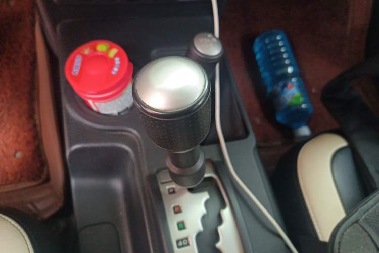 Used Toyota FJ Cruiser 2013 4.0L Gear Lever