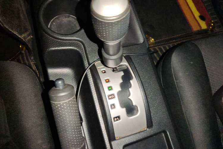 Used Toyota FJ Cruiser 2013 4.0L Gear Lever