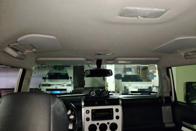 Used Toyota FJ Cruiser 2013 4.0L Headliner