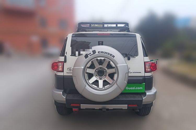 Used Toyota FJ Cruiser 2013 4.0L Rear