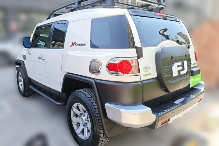 Used Toyota FJ Cruiser 2013 4.0L Rear Left 45 Deg
