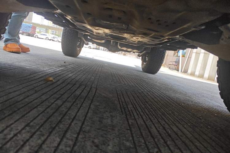 Used Toyota FJ Cruiser 2013 4.0L Chassis Front