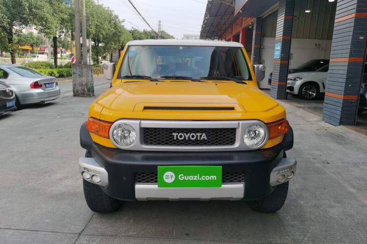 Used Toyota FJ Cruiser 2013 4.0L Exterior 1