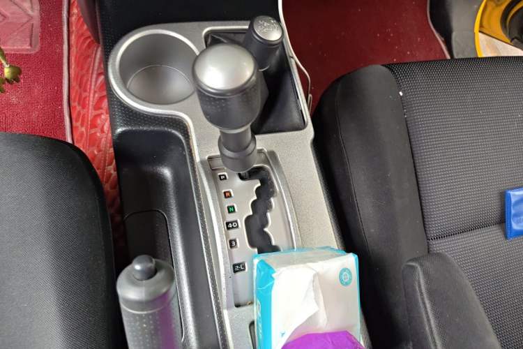 Used Toyota FJ Cruiser 2013 4.0L Gear Lever