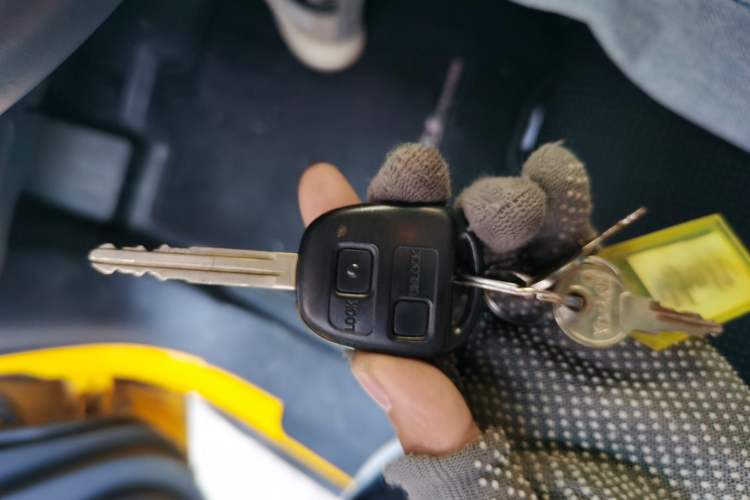 Used Toyota FJ Cruiser 2013 4.0L Interior 1