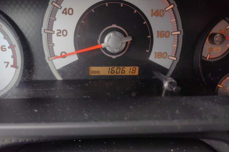 Used Toyota FJ Cruiser 2013 4.0L Odometer Close Up