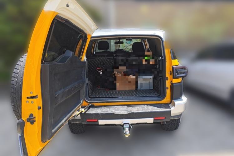 Used Toyota FJ Cruiser 2013 4.0L Trunk