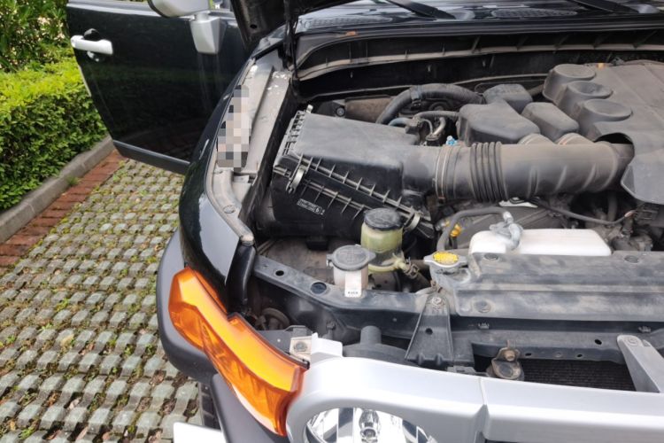 Used Toyota FJ Cruiser  Engine Bay Right
