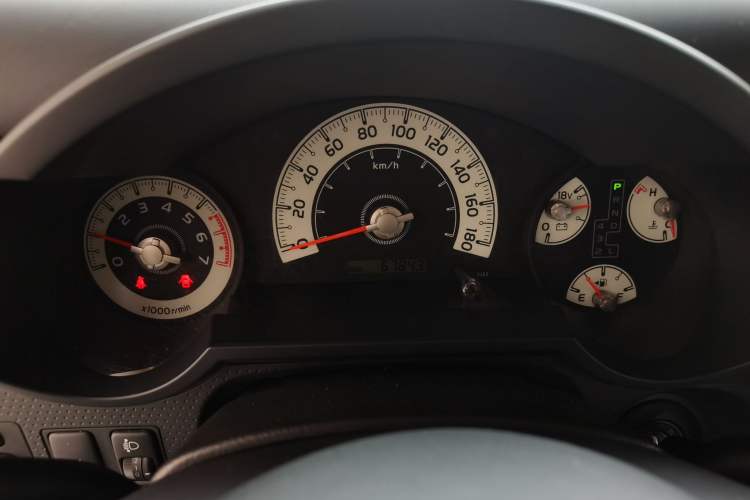 Used Toyota FJ Cruiser  Instrument Cluster