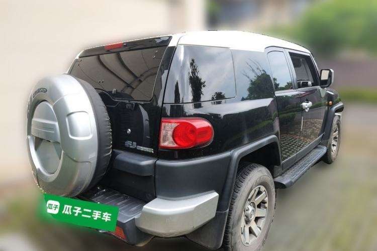 Used Toyota FJ Cruiser  Rear Right 45 Deg