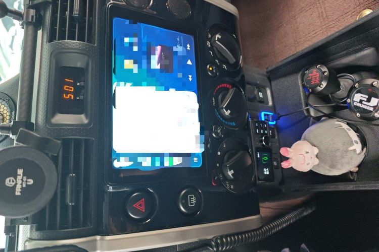 Used Toyota FJ Cruiser  Audio And AC Panel