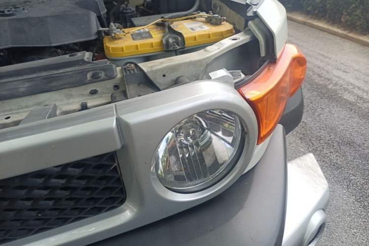 Used Toyota FJ Cruiser 2016 4.0L Automatic Parallel Import Version Engine Bay Left