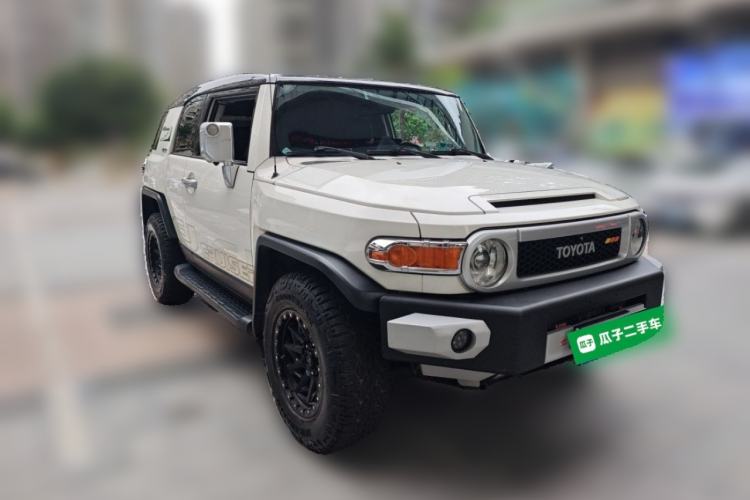 Used Toyota FJ Cruiser  Front Right 45 Deg