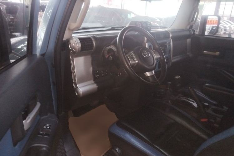 Used Toyota FJ Cruiser 2017 4.0 Automatic Parallel Import Version Driver Seat
