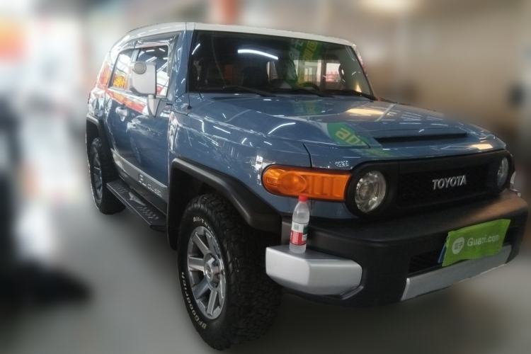 Used Toyota FJ Cruiser 2017 4.0 Automatic Parallel Import Version Front Right 45 Deg
