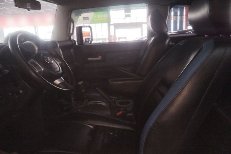 Used Toyota FJ Cruiser 2017 4.0 Automatic Parallel Import Version Left Front Seat