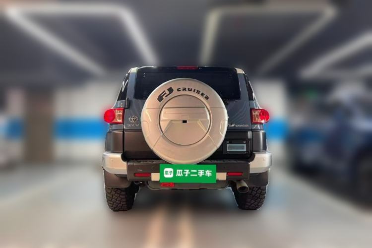 Used Toyota FJ Cruiser  Rear