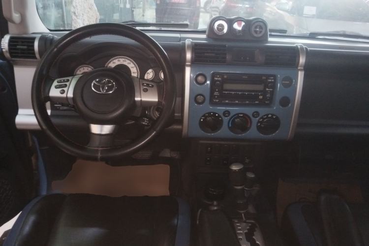 Used Toyota FJ Cruiser 2017 4.0 Automatic Parallel Import Version Steering Wheel