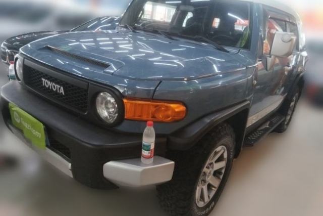 Ojetý Toyota FJ Cruiser 2017 4.0 Automatic Parallel Import Version