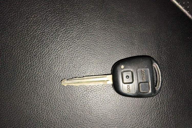 Used Toyota FJ Cruiser  Vehicle Key
